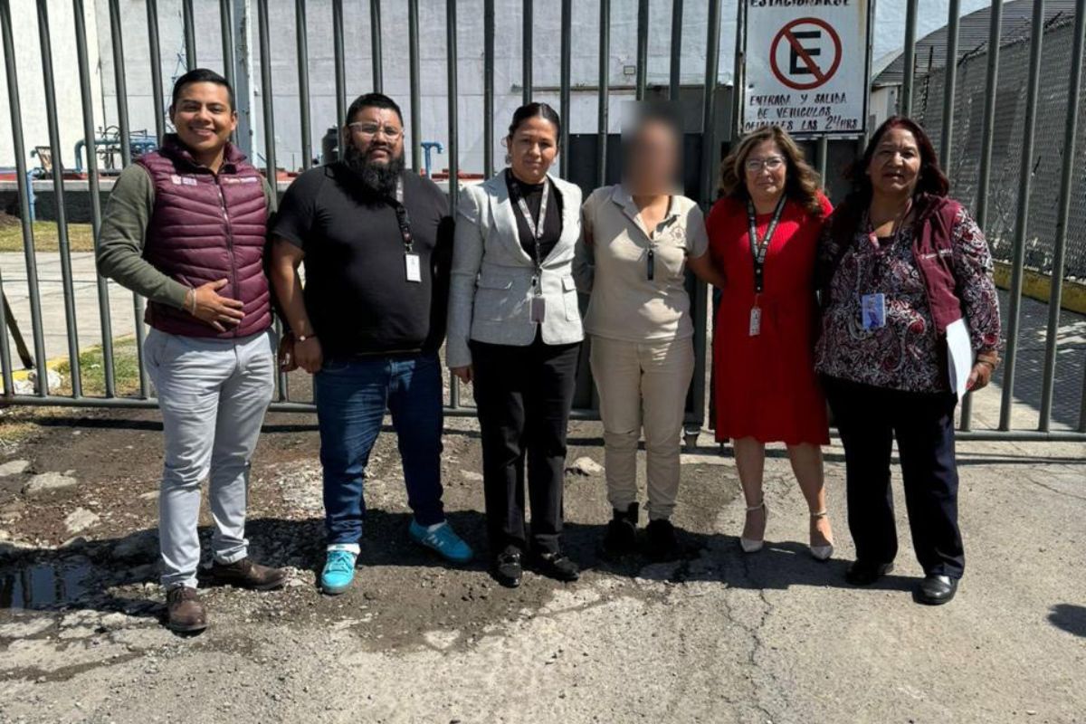 Reinserción social en marcha: mujeres liberadas se reencuentran con sus familias en Edomex.