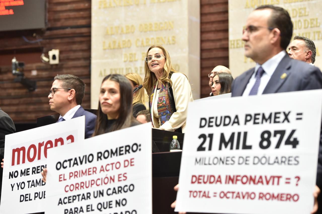 La diputada cuestiona la idoneidad del liderazgo en el Infonavit.