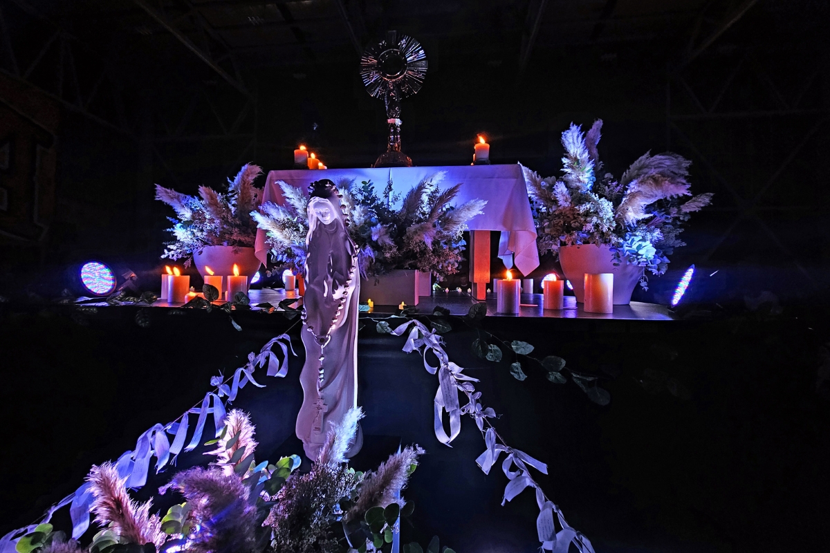 Night Fest Alumnos de la Anahuác viven encuentro con Cristo