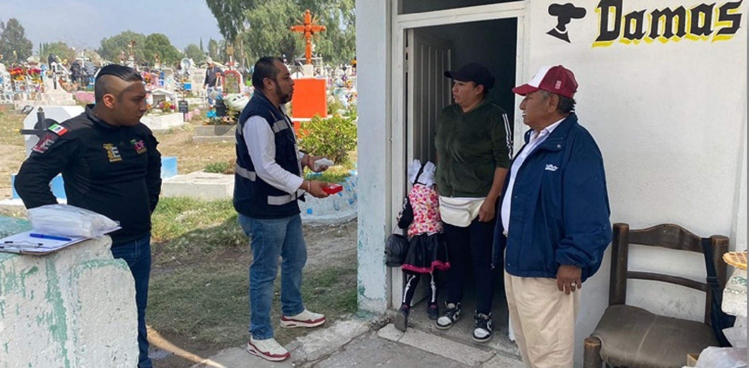 Verificación de los baños y áreas de depósito de basura en los cementerios del Estado de México.