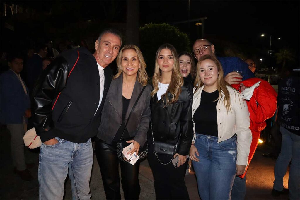 La Plaza de Toros de Provincia Juriquilla fue testigo de la despedida de los ruedos del matador Enrique Ponce