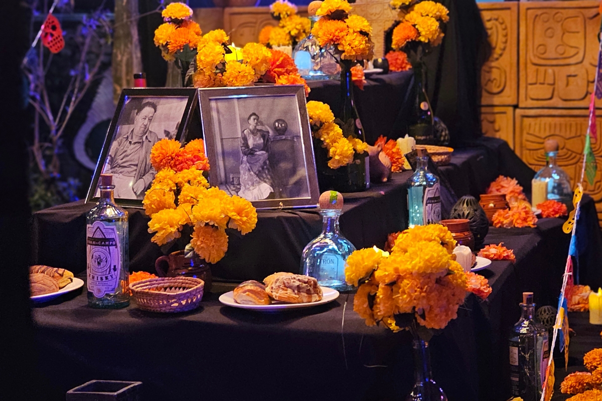 Día de Muertos restaurante María Rivera