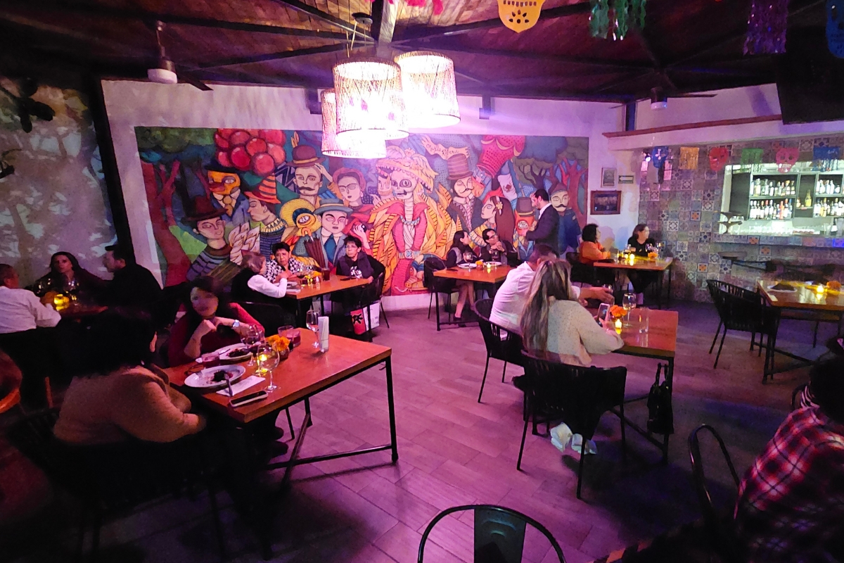 Día de Muertos restaurante María Rivera
