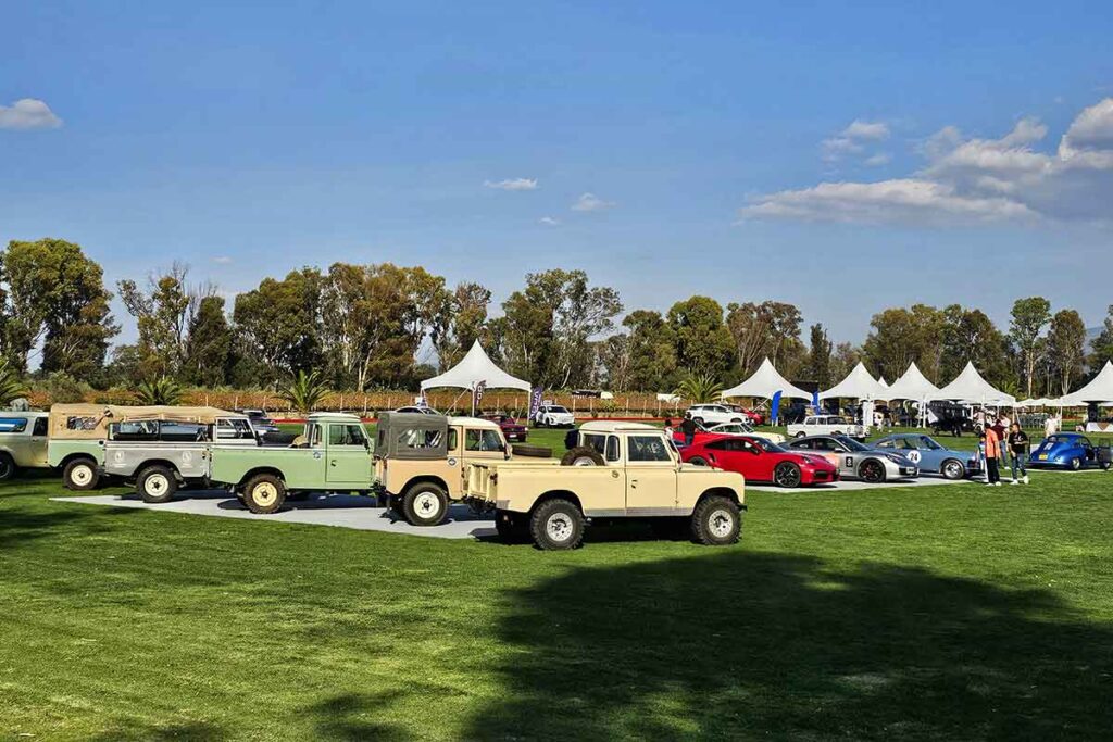 La Expo Coches Clásicos se llevó a cabo en Viñedos San Francisco como parte del Rally Tour de los Viñedos