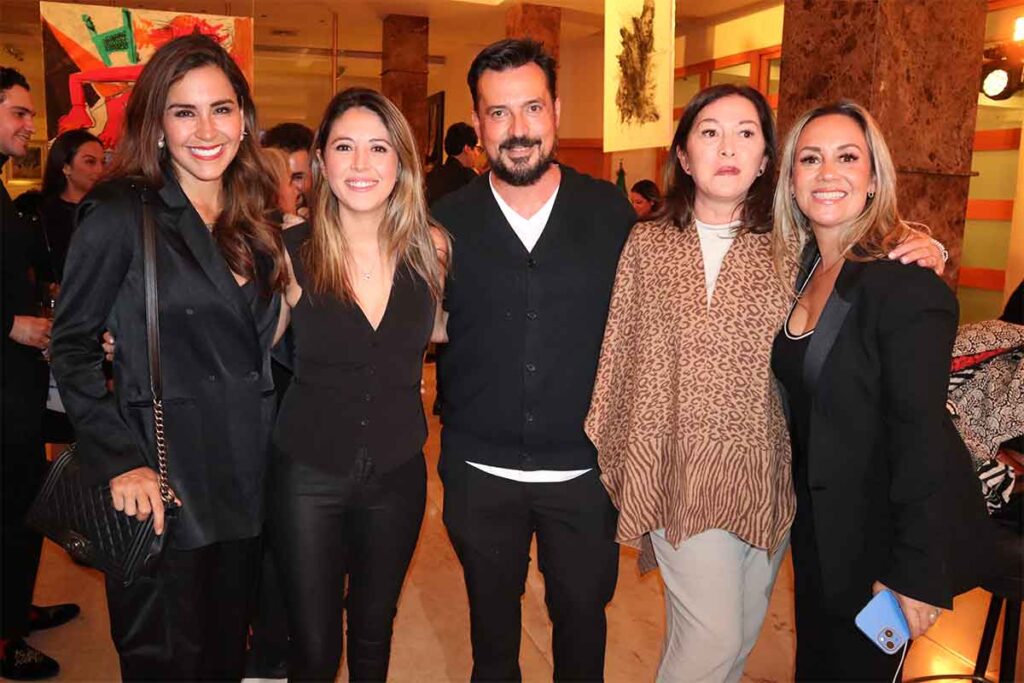 Jacob Vilató artista contemporáneo y nieto de Pablo Picasso se presentó en el Club de Industriales