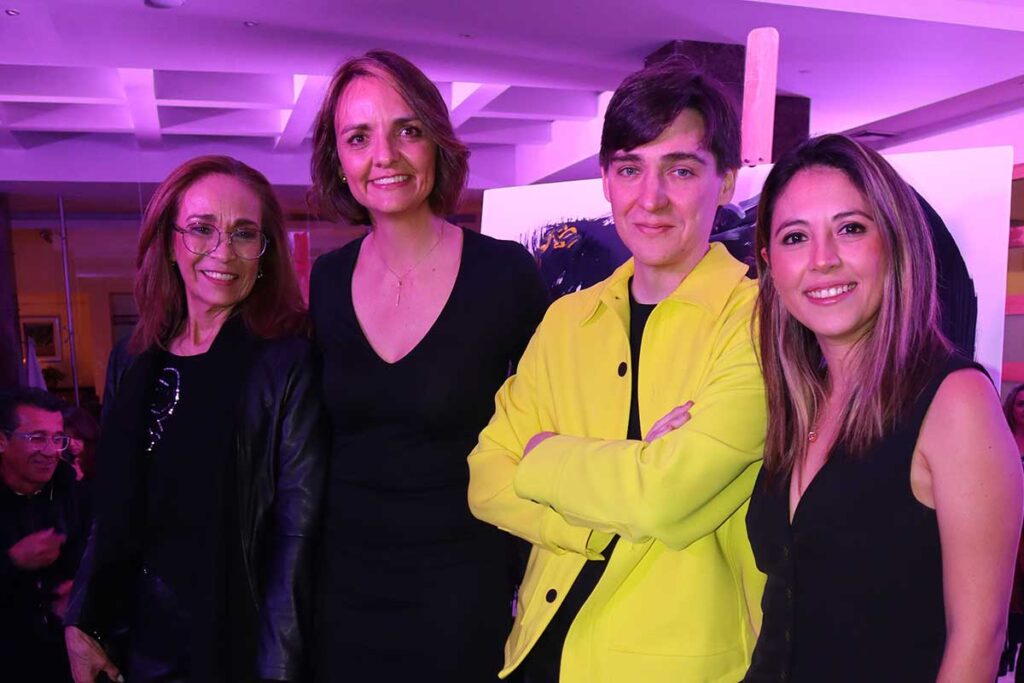 Jacob Vilató artista contemporáneo y nieto de Pablo Picasso se presentó en el Club de Industriales