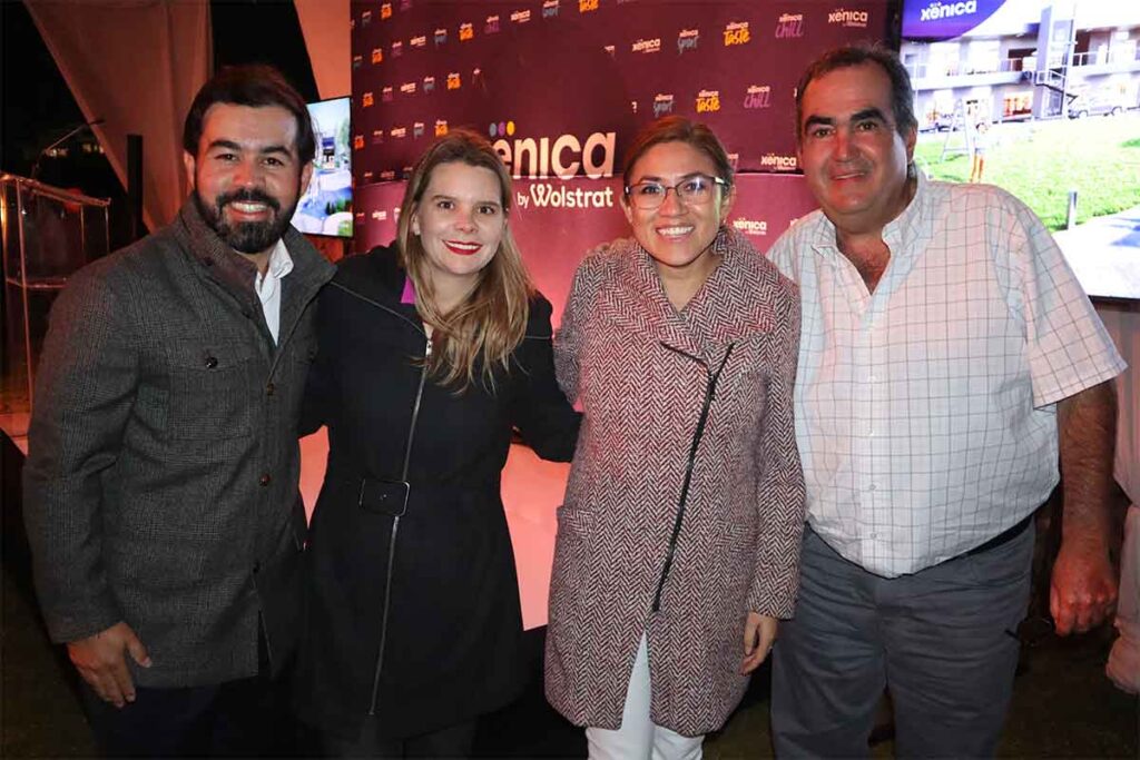 La desarrolladora Wolstrat ofreció un brindis para celebrar por la presentación de centro comercial y deportivo en Zibatá llamado Xenica