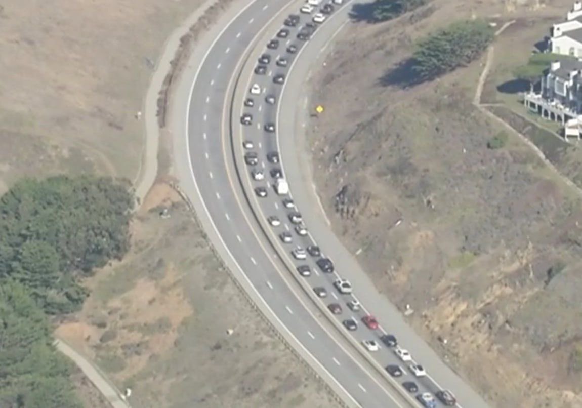 Así se ve la evacuación de los ciudadaos tras la alerta de tsunami.