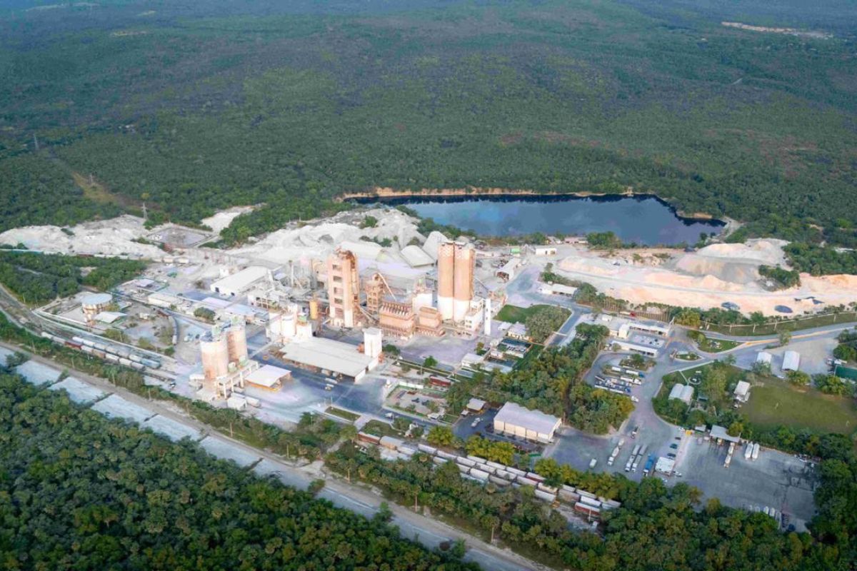 Cemex Verifica Planta en la Huasteca Potosina como 