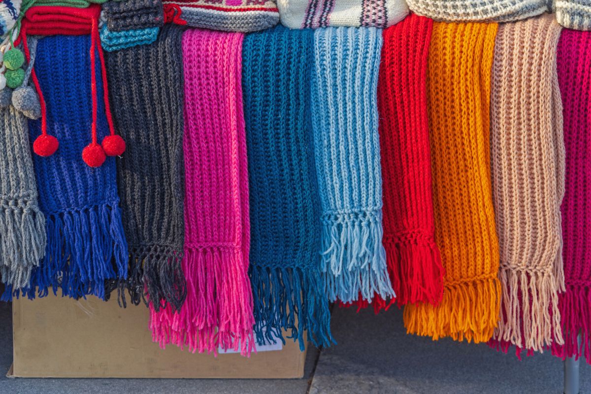Bufandas en colores metálicos