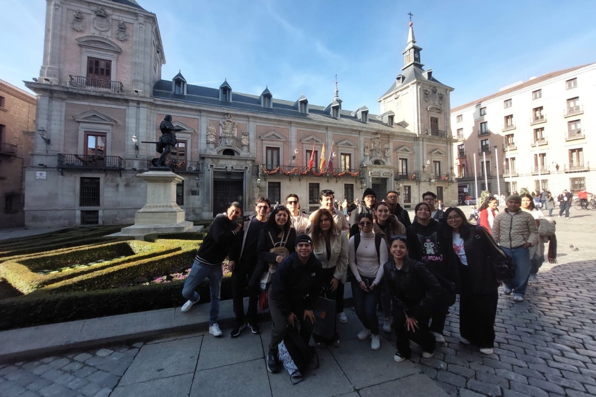 Estudiantes queretanos visitan el Centro de Recuperación del Real Madrid en España