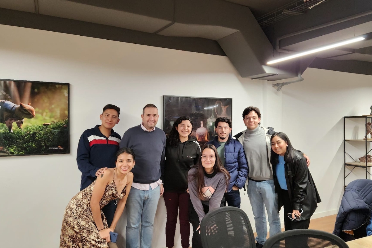 Estudiantes queretanos visitan el Centro de Recuperación del Real Madrid en España
