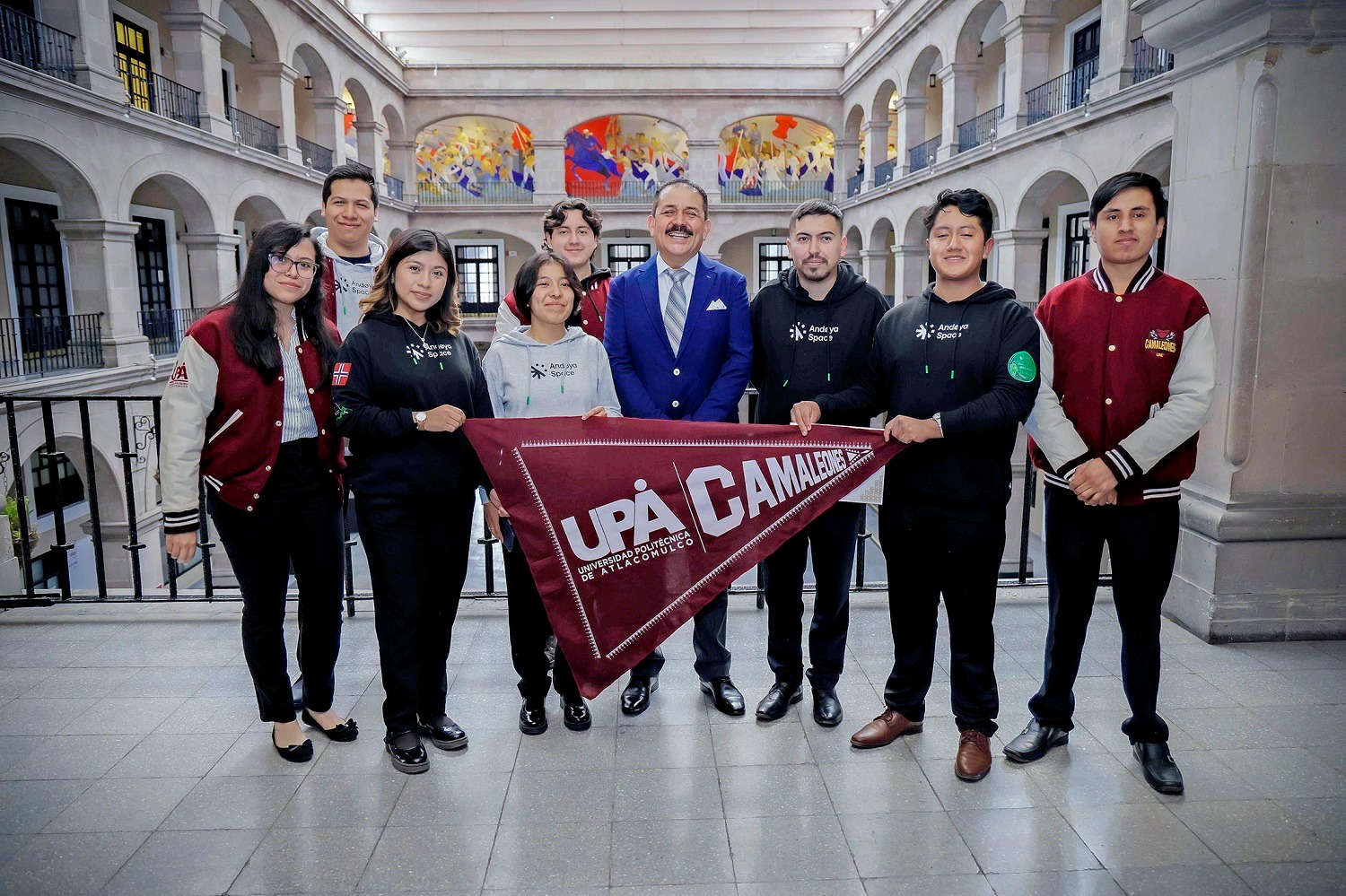 Becarios del Estado de México amplían sus horizontes con experiencias académicas internacionales.