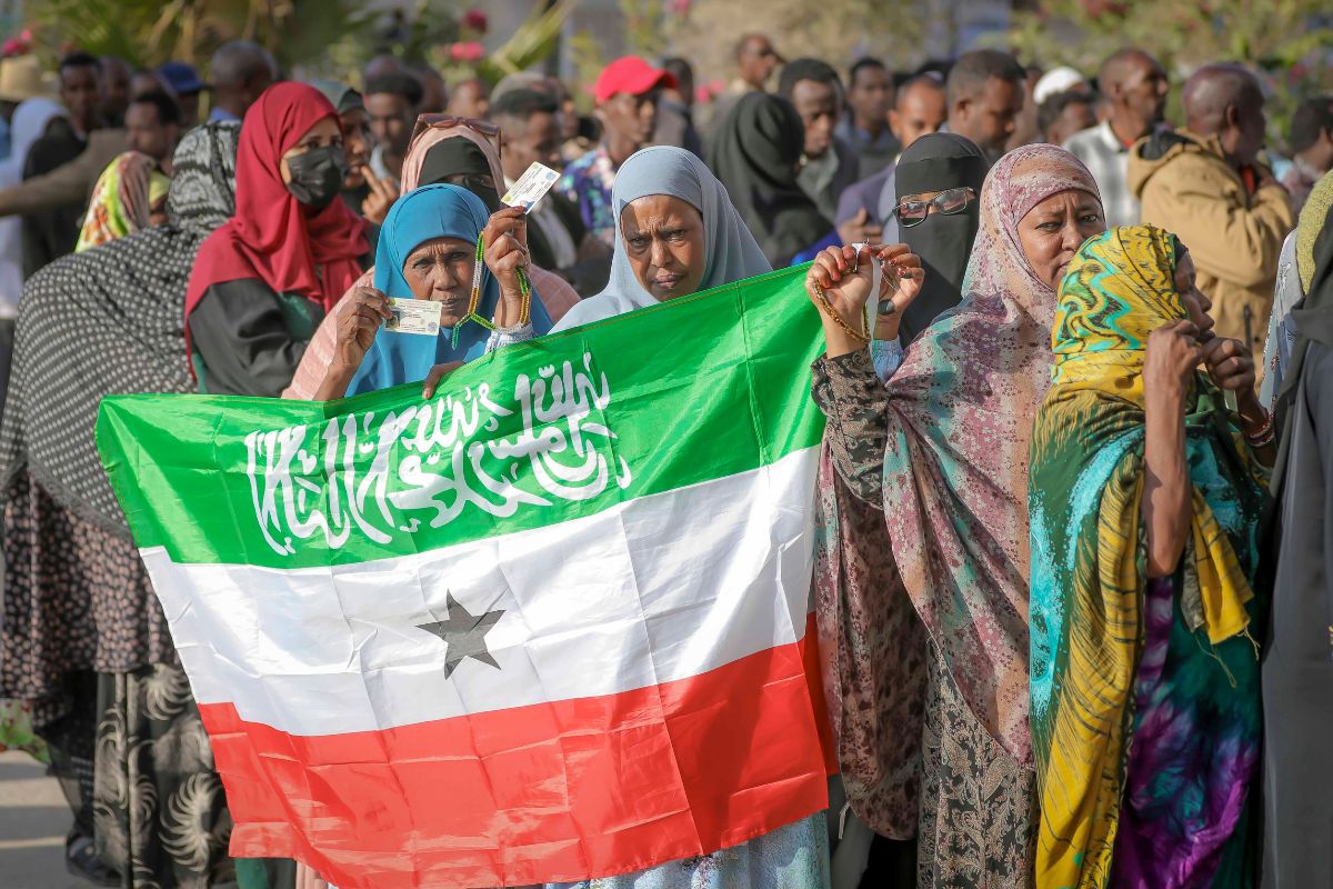 En Somalia, los grupos extremistas mantienen al país en guerra. Foto: AP