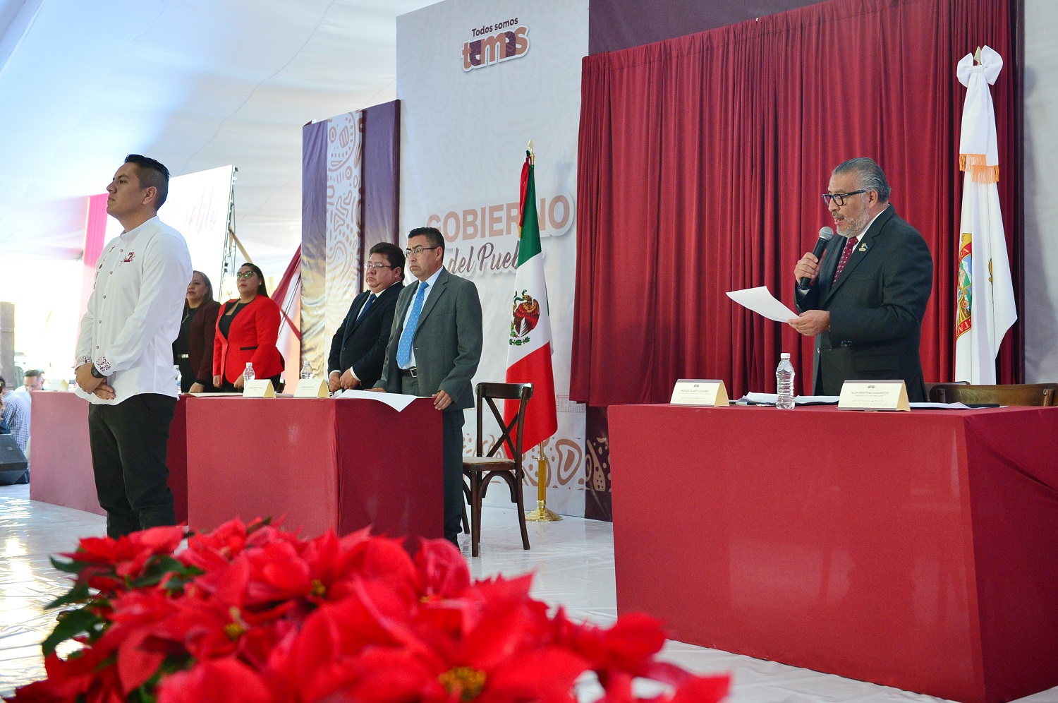 Horacio Duarte Olivares, Secretario General de Gobierno, en el evento de toma de protesta en Temascalapa.