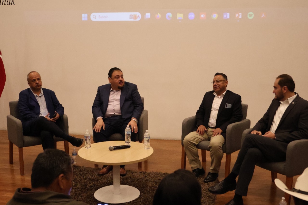 Universidad Mondragón realiza foro para el cooperativismo