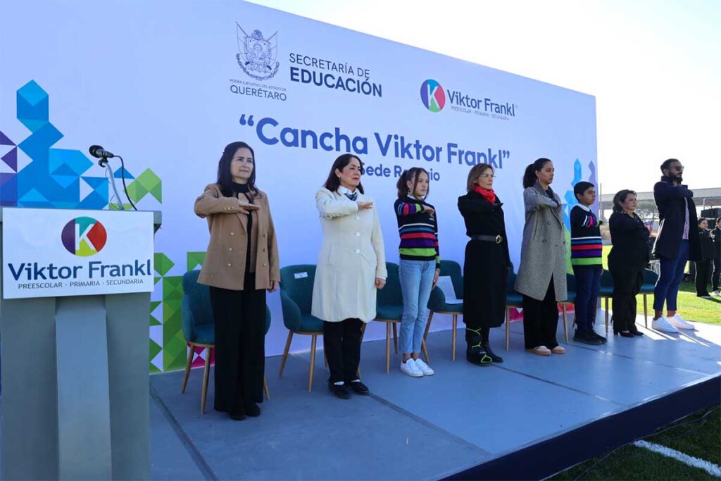 El Colegio Viktor Frankl, sede El Refugio, inauguró una cancha de fútbol para continuar con la formación integral de sus estudiantes