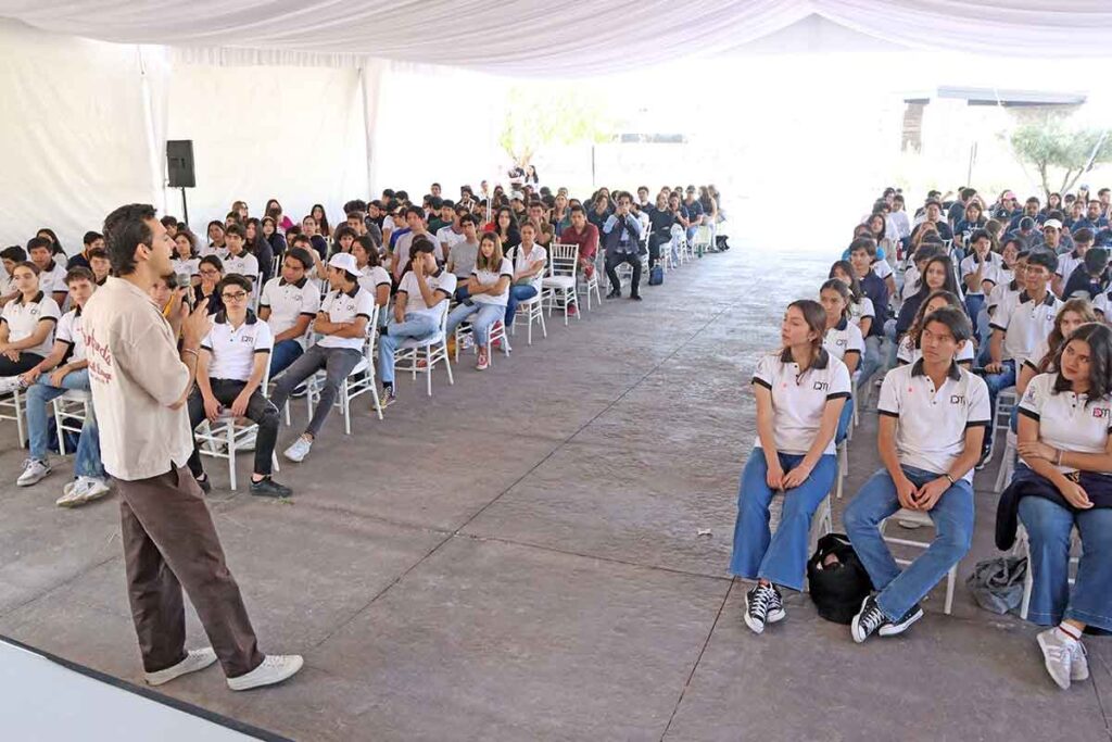 El anuario escolar 2024 trae los mejores momentos del año de las escuelas en Querétaro