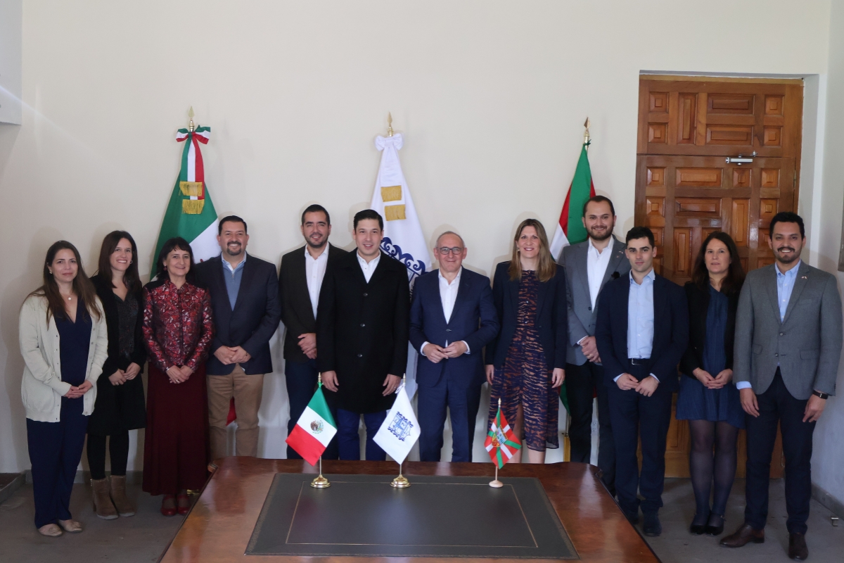 El Marqués y España_ impulso al desarrollo cultural y económicoState University_ títulos válidos en México y USA