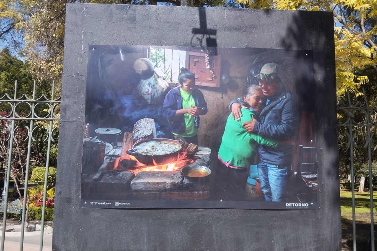 El viaje de la caravana migrante a través del lente de Demian Chávez