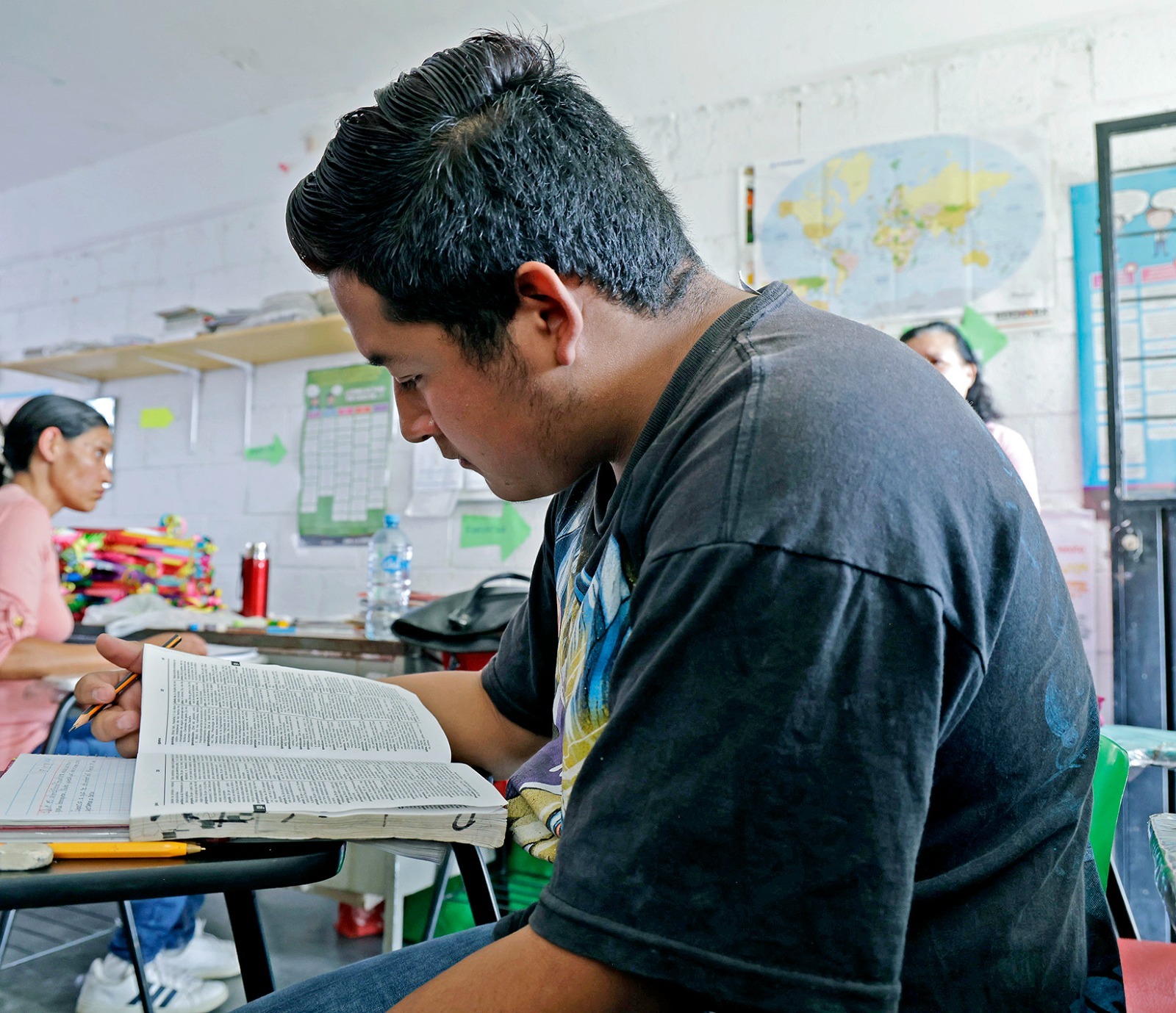 El programa incluye alfabetización y cursos de formación laboral.