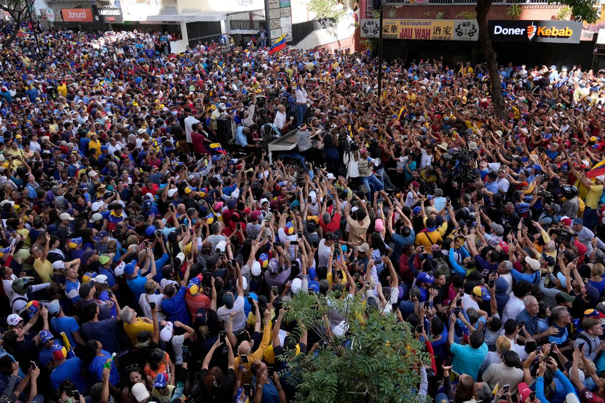 Nicolás Maduro asume como presidente de Venezuela