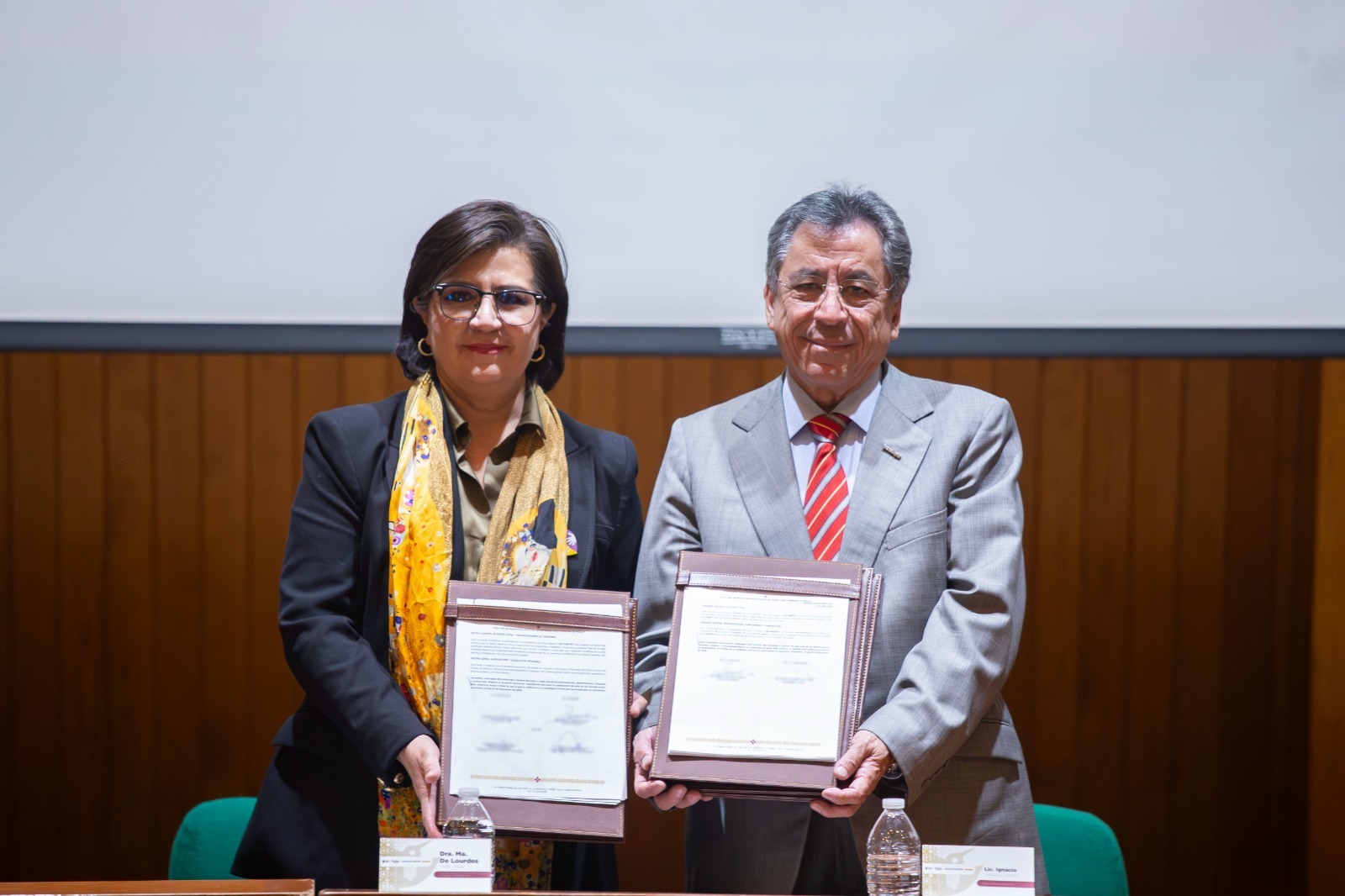 El ISSEMYM y la Fundación Teletón unen fuerzas en la lucha contra el cáncer infantil.