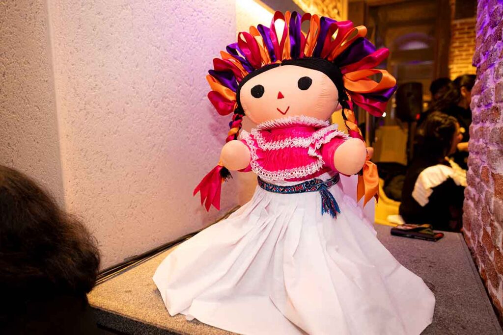 Fashion Days Raíces fue una pasarela en Madrid, donde los diseñadores mostraron las raíces culturales mexicanas
