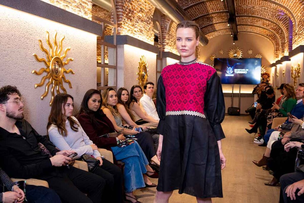 Fashion Days Raíces fue una pasarela en Madrid, donde los diseñadores mostraron las raíces culturales mexicanas