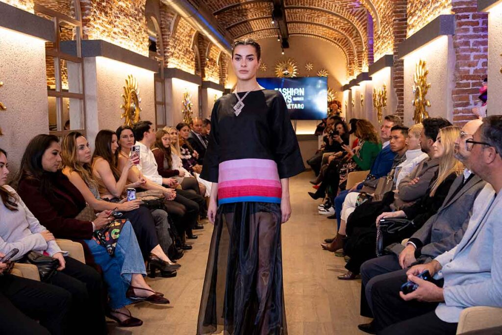 Fashion Days Raíces fue una pasarela en Madrid, donde los diseñadores mostraron las raíces culturales mexicanas