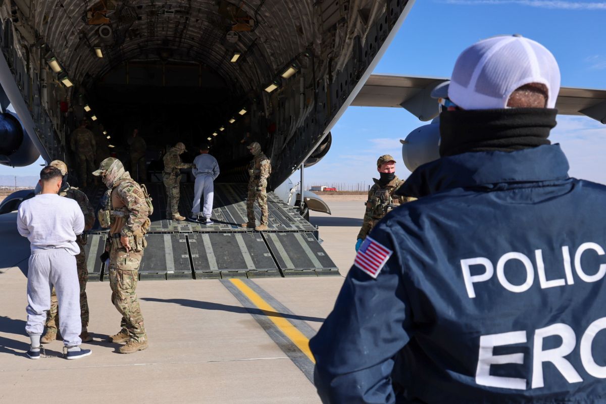 La Bahía de Guantánamo, ahora una base de reclusión para migrantes, es reforzada con soldados del Ejército de EE. UU.