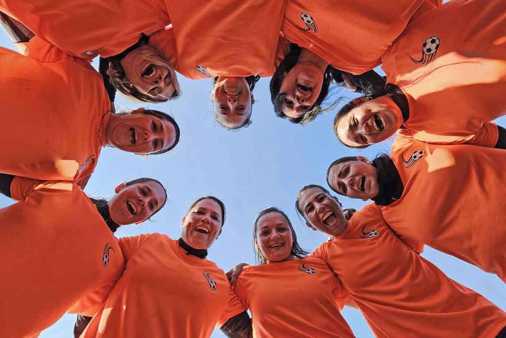 Padres de familia disfrutaron del primer torneo de fútbol Mamás y Papás de los Colegios Viktor Frankl
