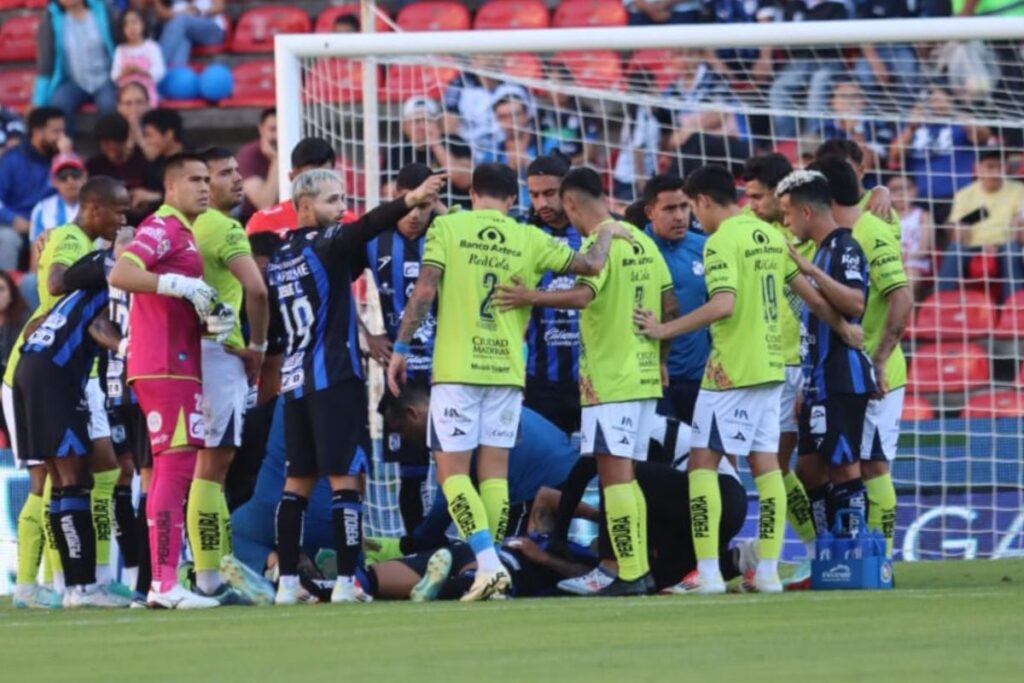 Emiliano Gomez recibió atención tras el choque