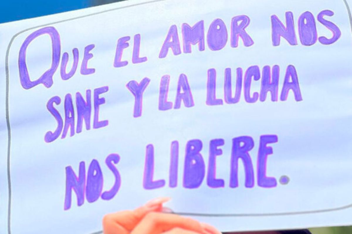 Claudia Brugada asiste a la marcha este 8M / Foto: Cuartoscuro
