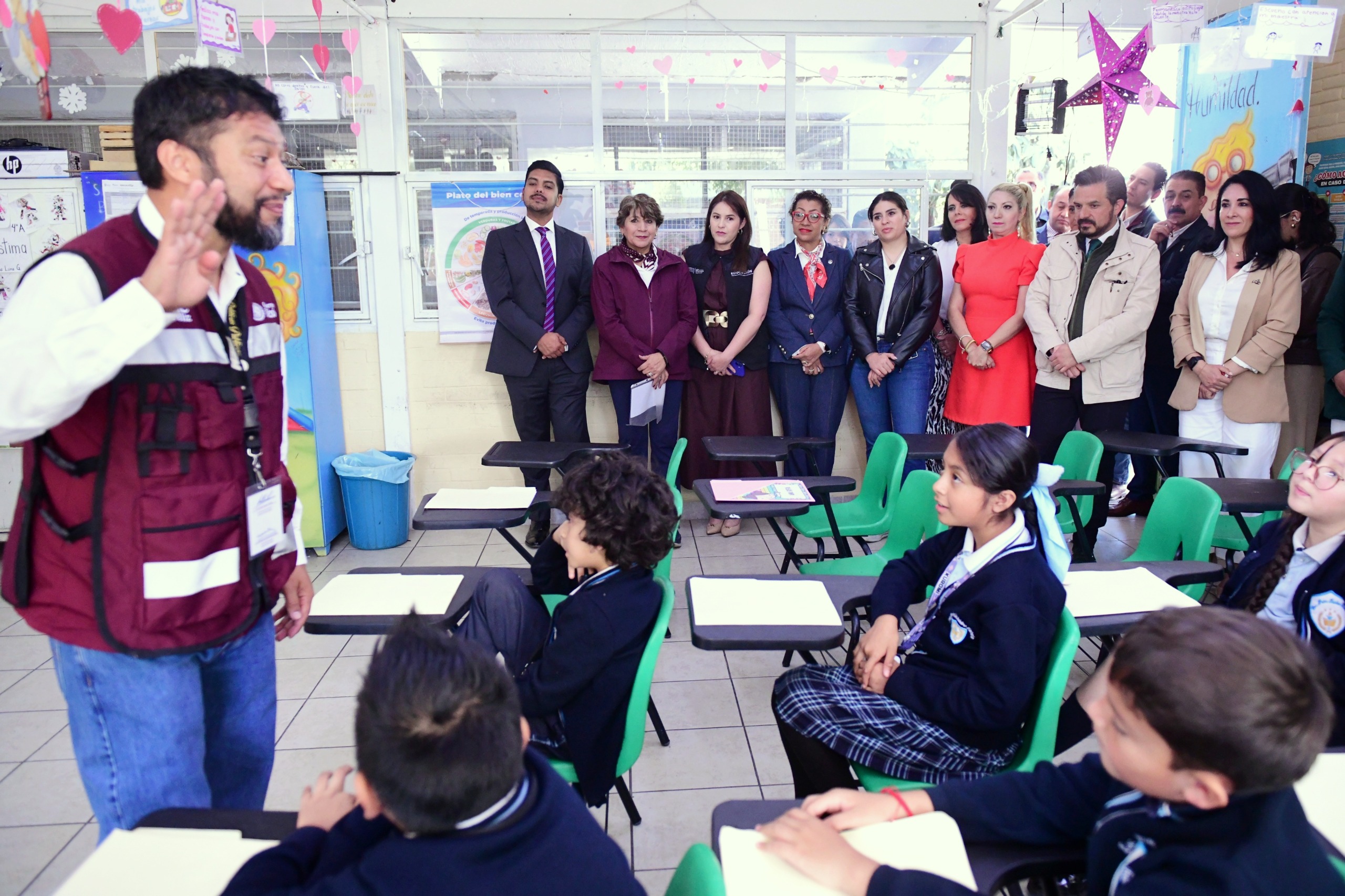 92 brigadas de salud recorrerán más de 7,741 planteles educativos en la entidad.