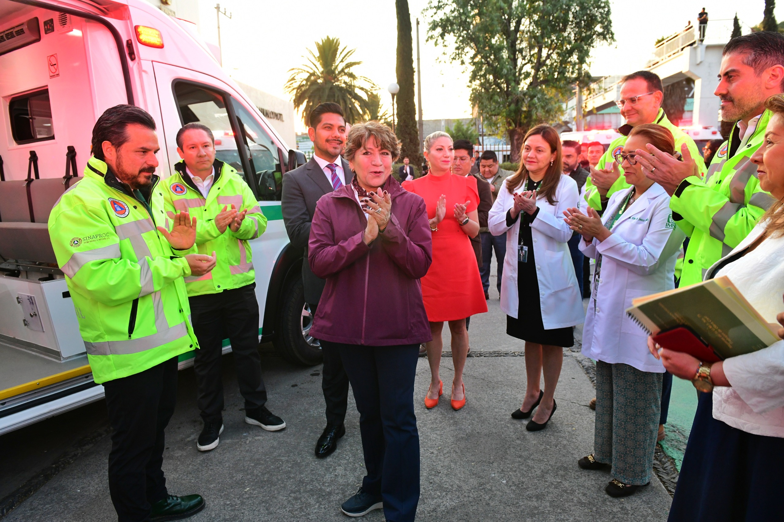 La Gobernadora Delfina Gómez reconoció la labor del IMSS en la mejora de los servicios de salud.