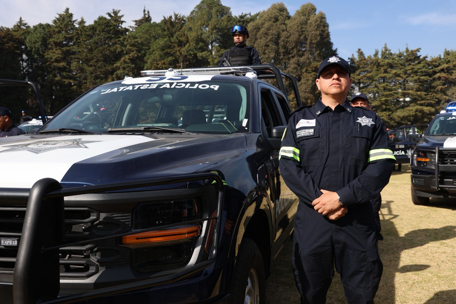 Vigilancia en carreteras: patrullajes especiales en vialidades estratégicas para prevenir incidentes.
