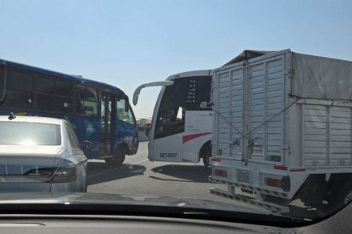 Tecámac amaneció con afectaciones viales por las protestas de los transportistas.