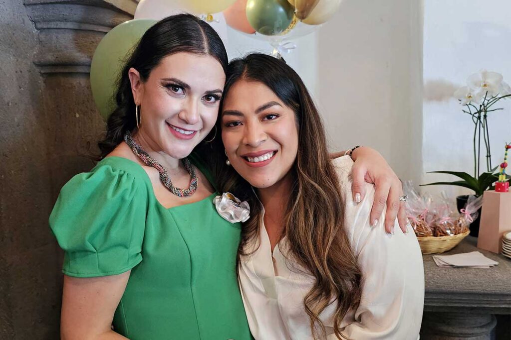Laura Rodríguez celebra junto con sus amigas y familiares el baby shower de su hija Loretta