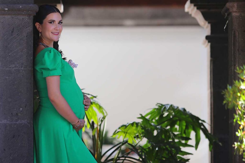 Laura Rodríguez celebra junto con sus amigas y familiares el baby shower de su hija Loretta