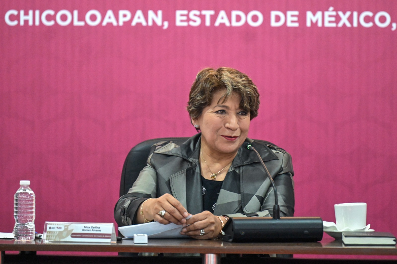La Gobernadora Delfina Gómez durante la Mesa de Coordinación por la Paz en Chicoloapan.