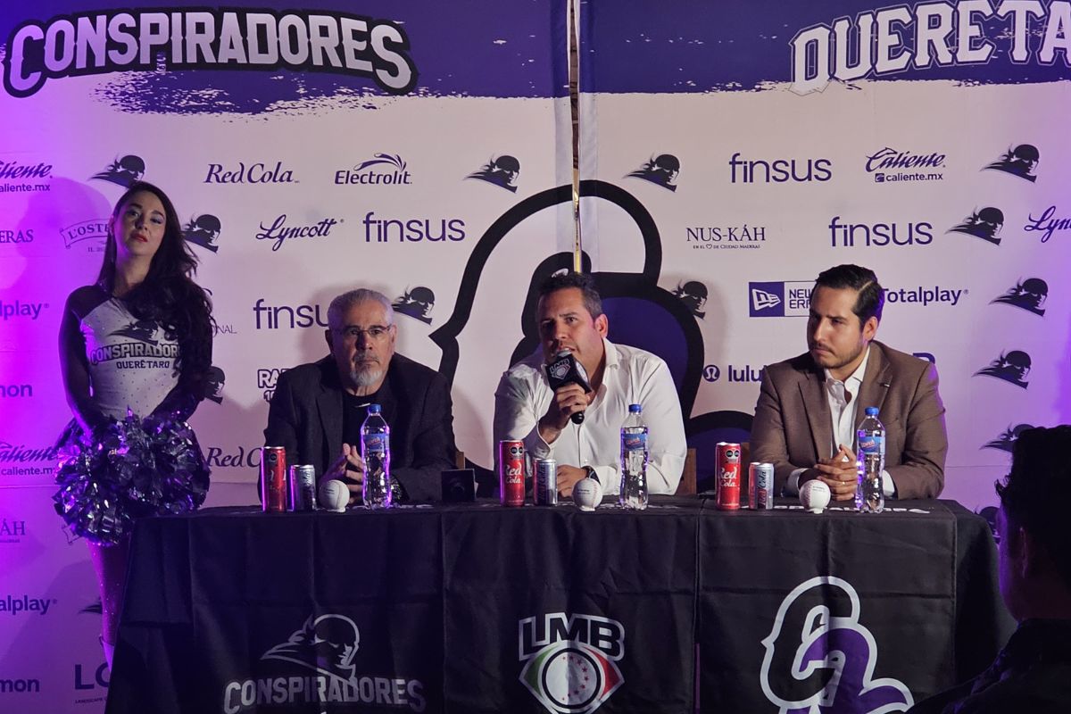 Conspiradores de Querétaro presenta uniforme para temporada 2025