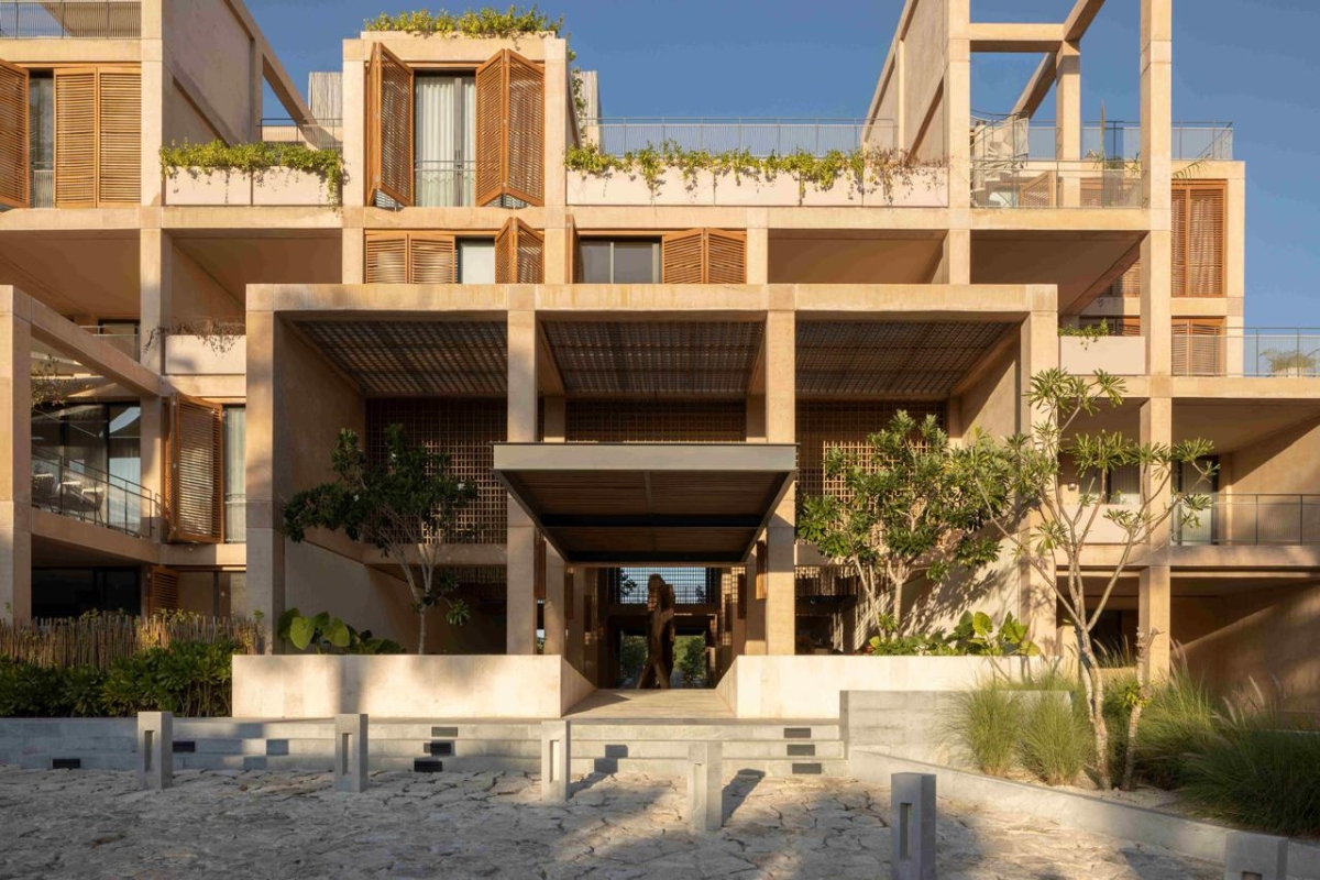Descubre The Village: vive la herencia cultural en la Riviera Maya