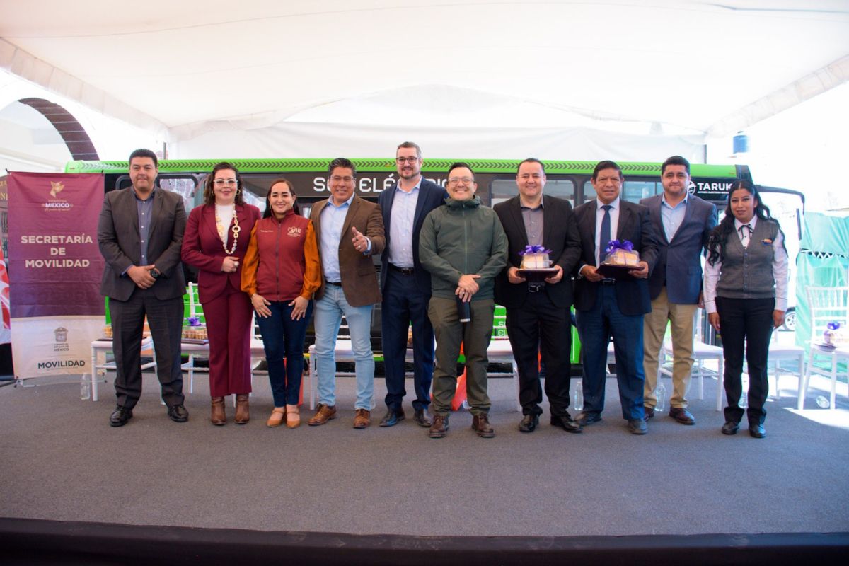 Autoridades y concesionarios dan banderazo a una nueva era en transporte.