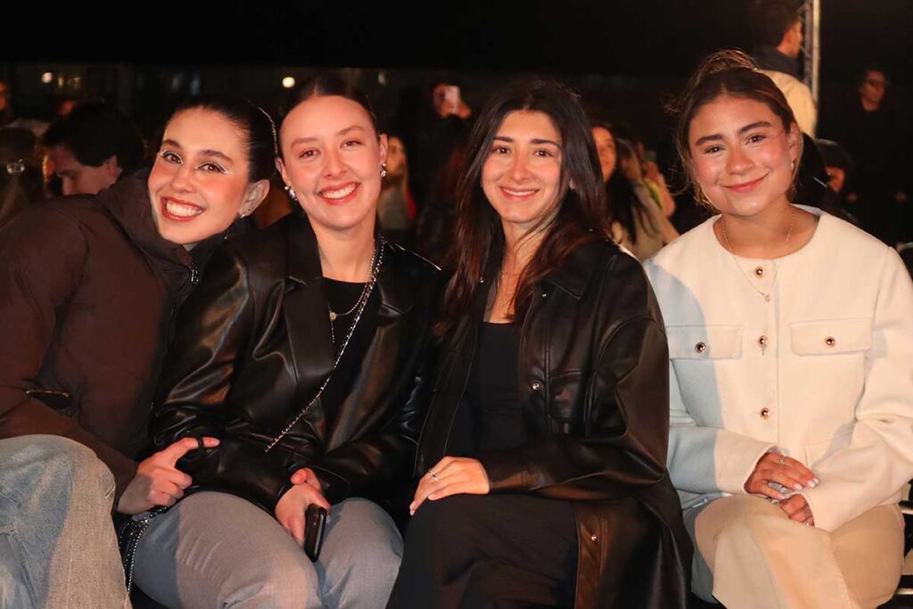 Estudiantes de Diseño de Modas de la Universidad Anáhuac Querétaro participaron en la pasarela Corazón Bordado