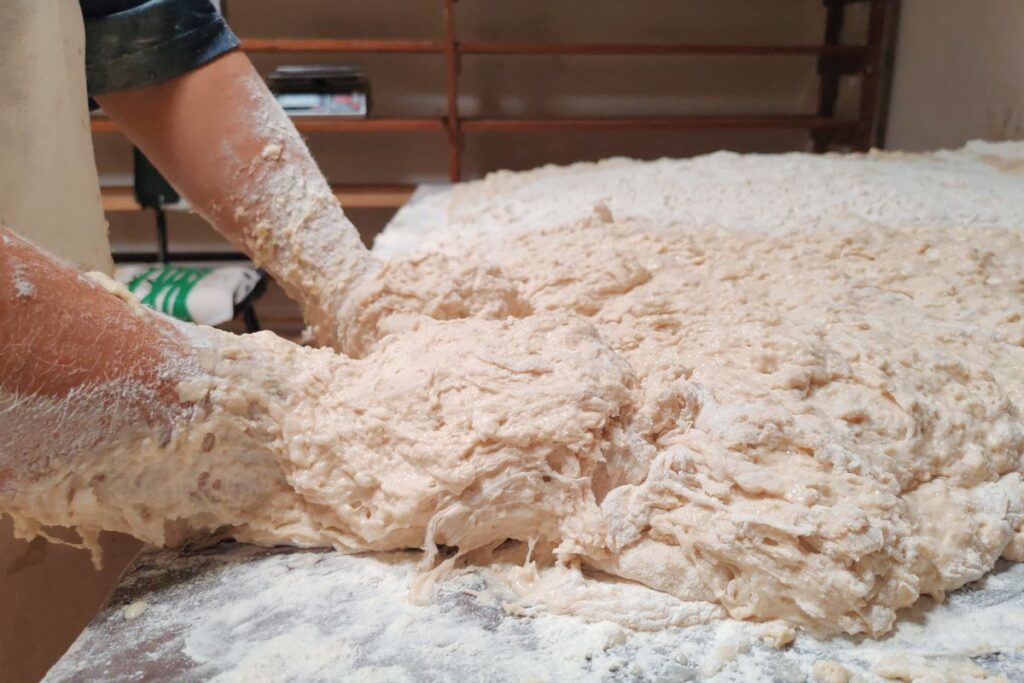 Elaboración de la masa del pan de Carrillo Puerto