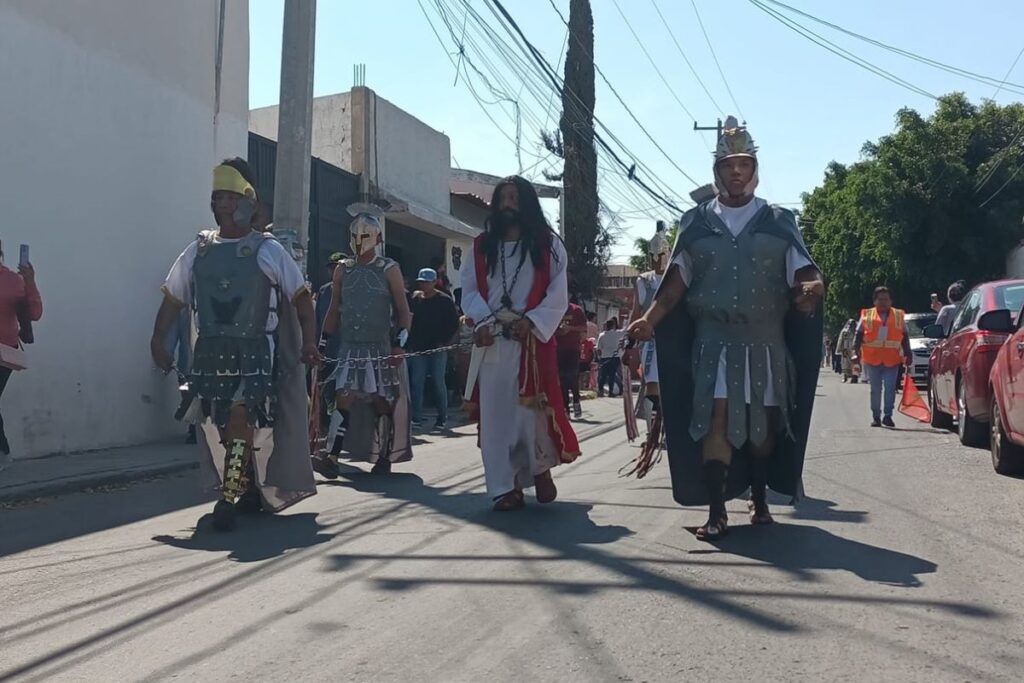 Viacrucis en Felipe Carrillo Puerto 