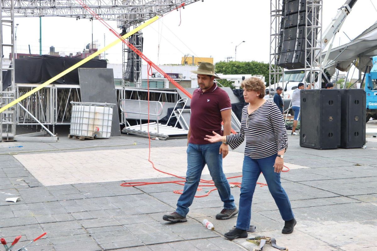 La gobernadora Delfina Gómez Álvarez recorrió la explanada de Nezahualcóyotl tras el colapso. Foto: Especial