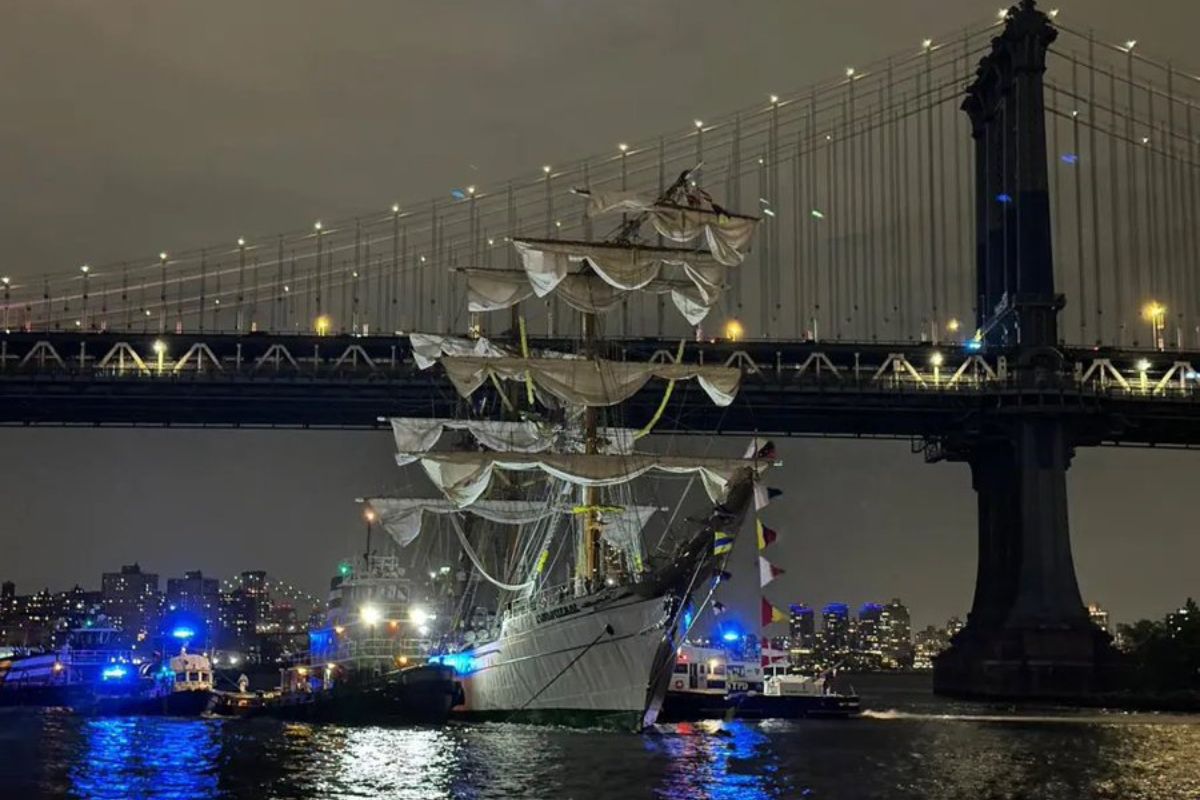 El histórico puente fue cerrado para inspección estructural por posibles daños. Foto: Especial