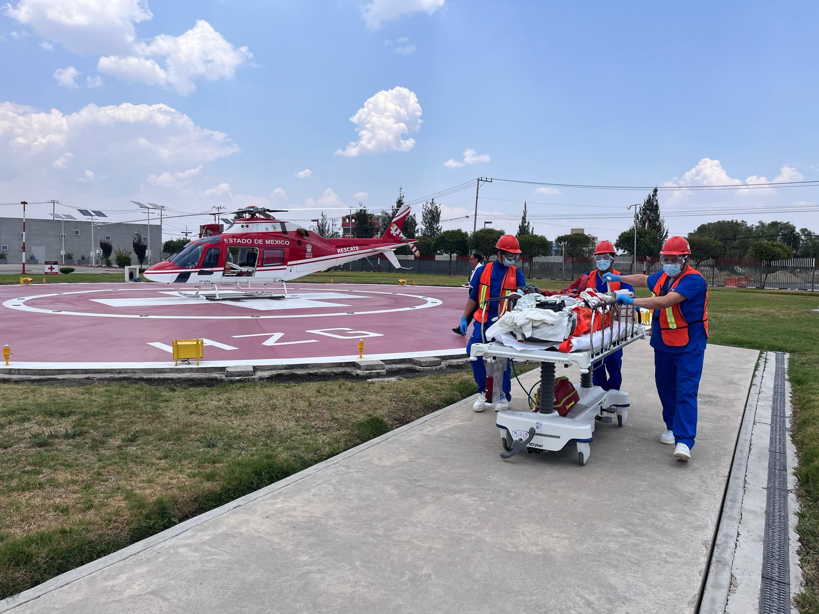 Grupo Relámpagos durante la operación en colaboración con otras entidades.